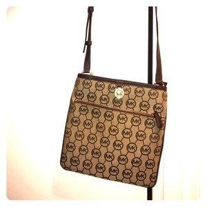 Authentic Michael Kors Crossbody